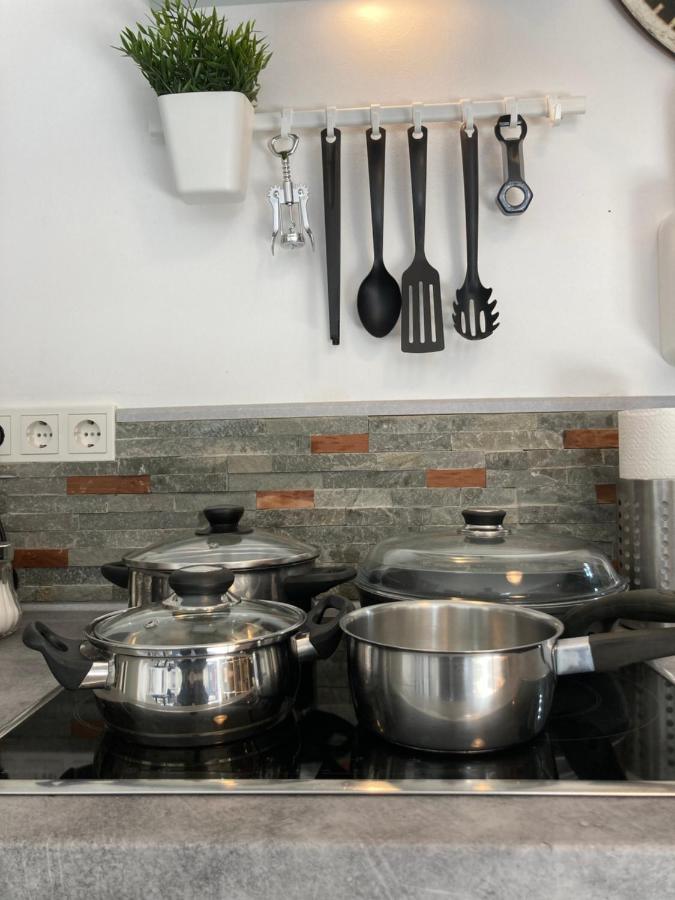 Living At Saarpartments - Adultsonly - Business & Holiday Homes With Kitchen For Long- And Short Term Stay, 3 Min To St Johanner Markt And Points Of Interest Σααρμπρύκεν Εξωτερικό φωτογραφία