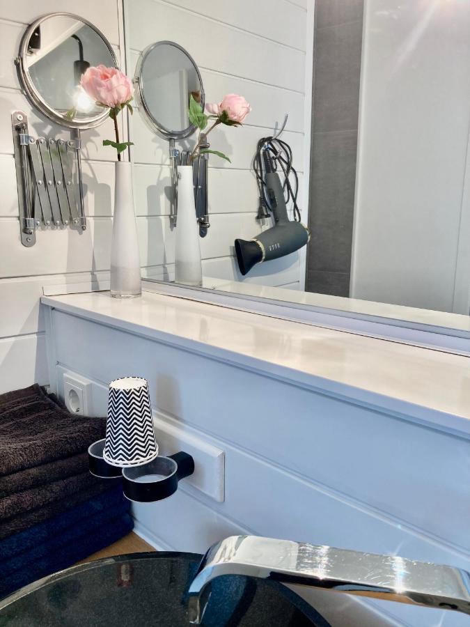Living At Saarpartments - Adultsonly - Business & Holiday Homes With Kitchen For Long- And Short Term Stay, 3 Min To St Johanner Markt And Points Of Interest Σααρμπρύκεν Εξωτερικό φωτογραφία